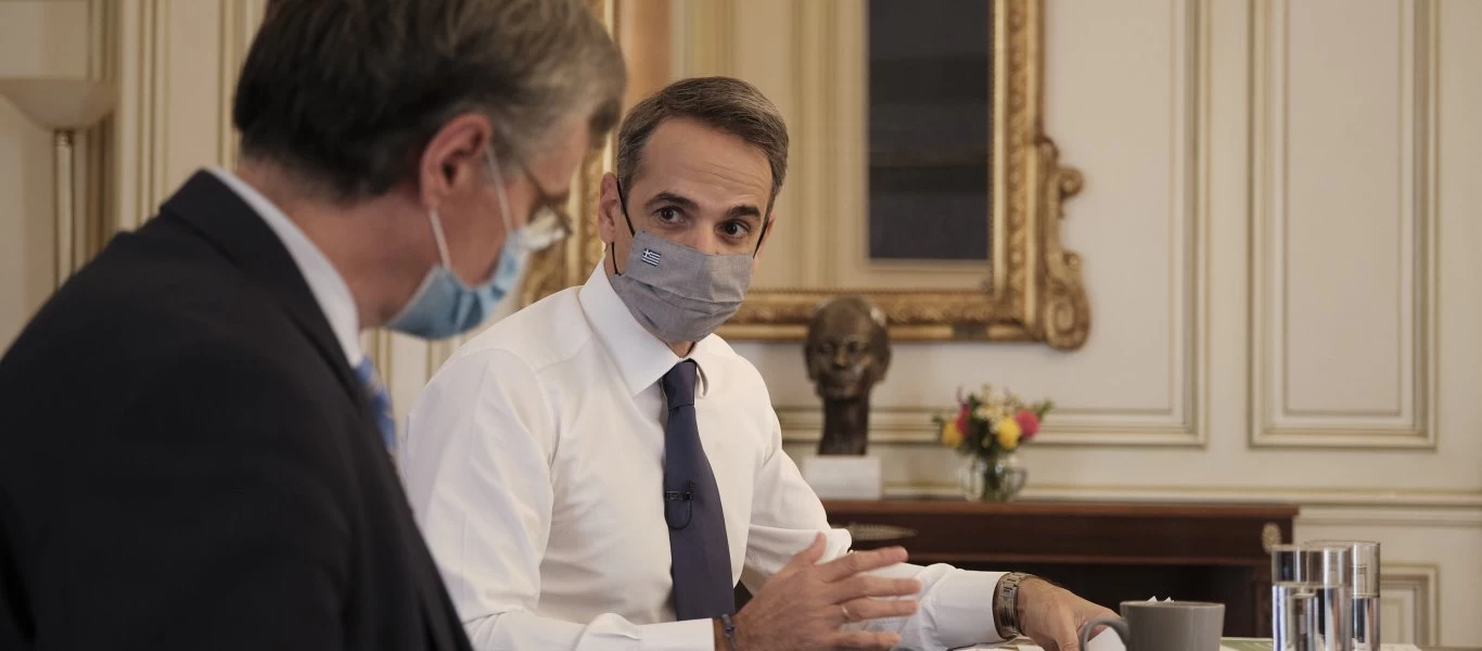 Παράνοια από την κυβέρνηση λοιμωξιολόγων: Εξετάζει... αυστηρότερες απαγορεύσεις! - Ποιες είναι